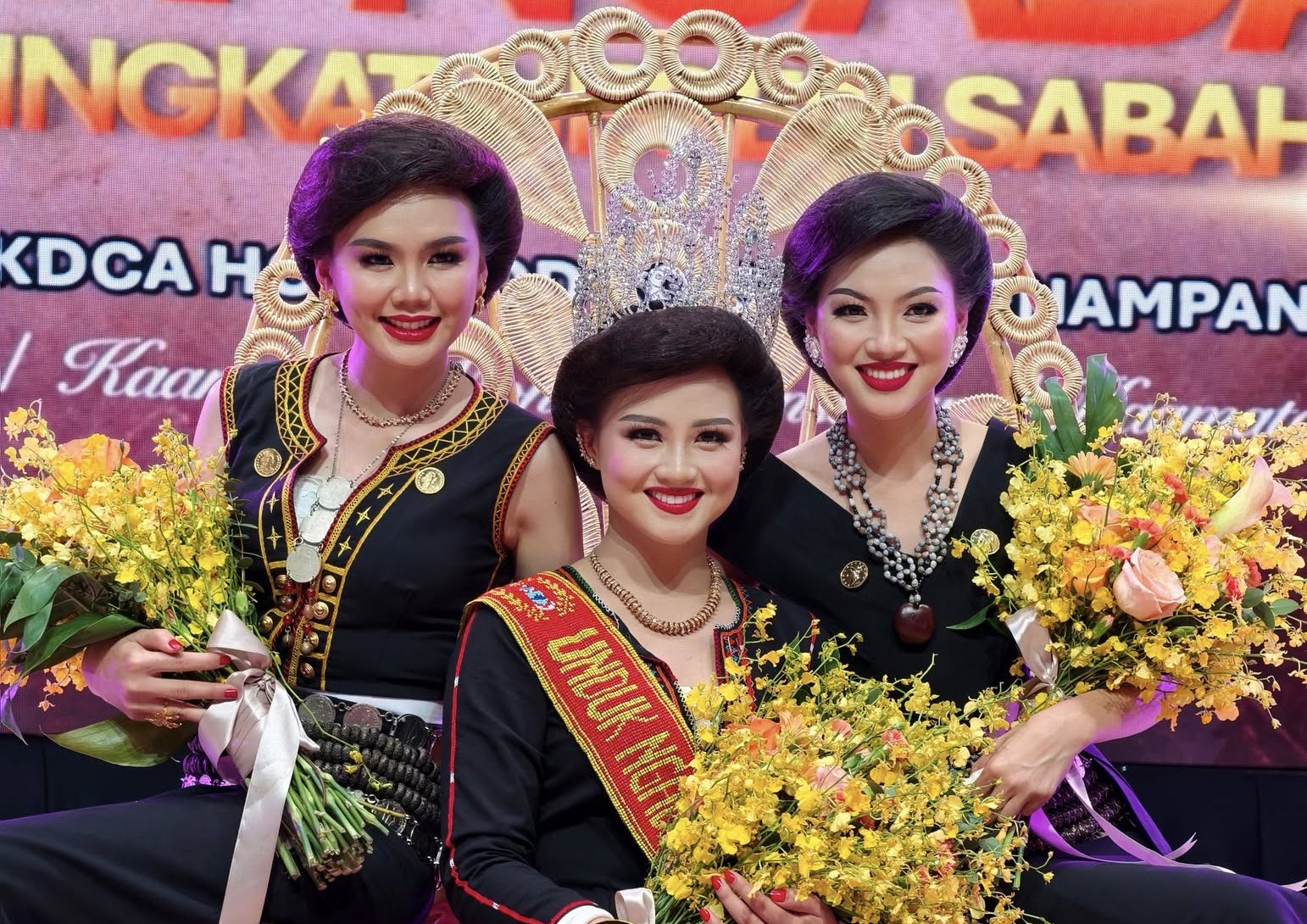 Atitih Yatih Robert Crowned Unduk Ngadau Kaamatan 2025