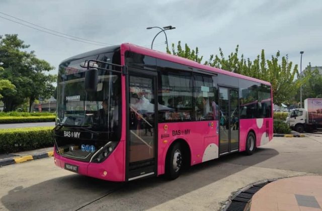 Getting around KK City with the “Pink Bus” or BAS.MY